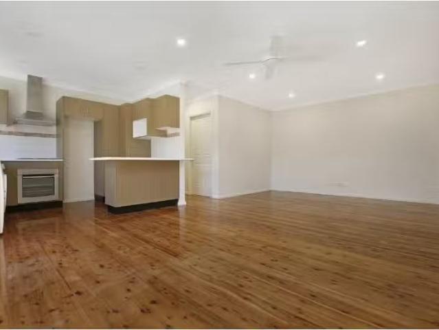 Deal! 9A Elizabeth Street, Towradgi House for rent Listed by.