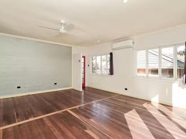 Unique 9A Olinda Street, Carina, QLD 4152