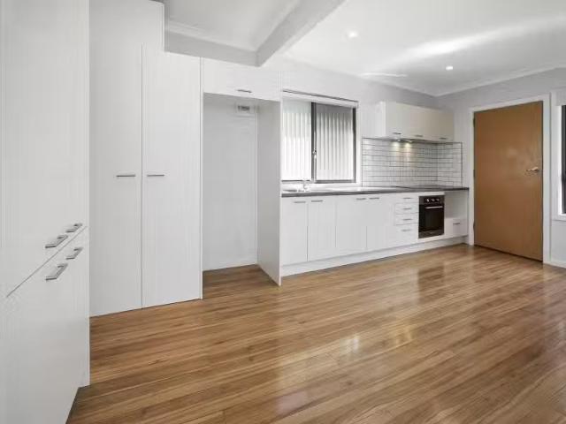 Nice 9A Libya Crescent, Allambie Heights Apartment for rent L.