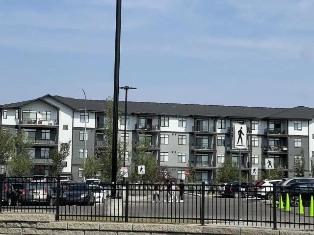 NEW Condo with Upgraded Finishes, Balcony, Locker, Parking — 1 Bedroom Condo Unit