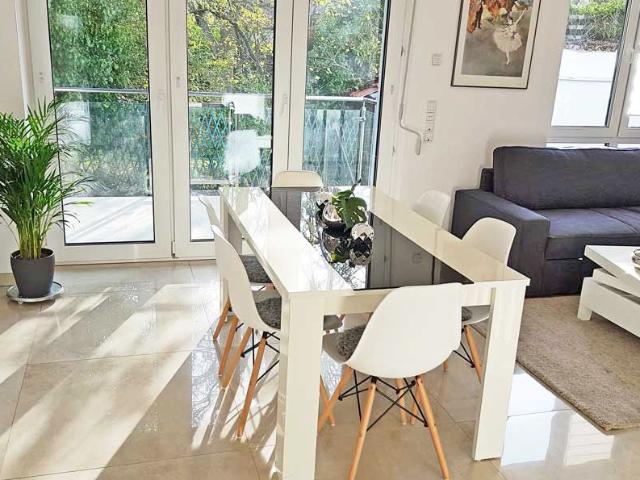 NEW CONSTRUCTION: fully furnished 2.5 room apartment at Frankfurt Airport