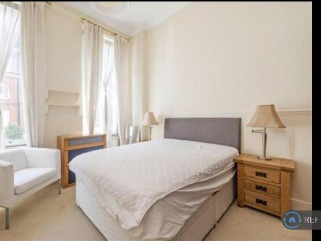New Cavendish Street, London, W1G 2 bed flat to rent £2,985 pcm £689 pw