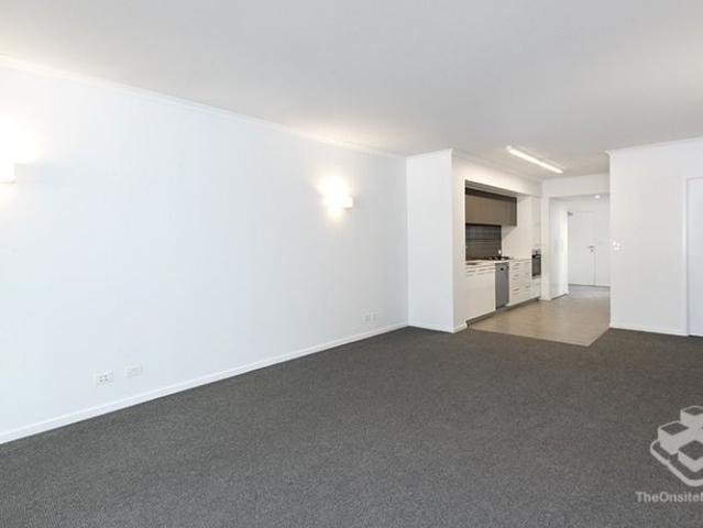 New carpet!Good Size of 2 bed 2 bath + 1 car space, unit at Edge Apt