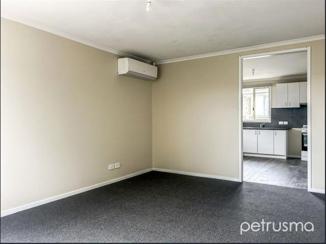 New Carpet & Paint!
