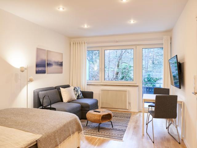 New charming 1 bedroom business apartment in Stuttgart Mitte with balcony
