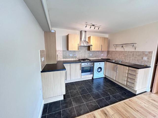 New Chester Road, Wirral CH62 2 bed apartment to rent £750 pcm £173 pw