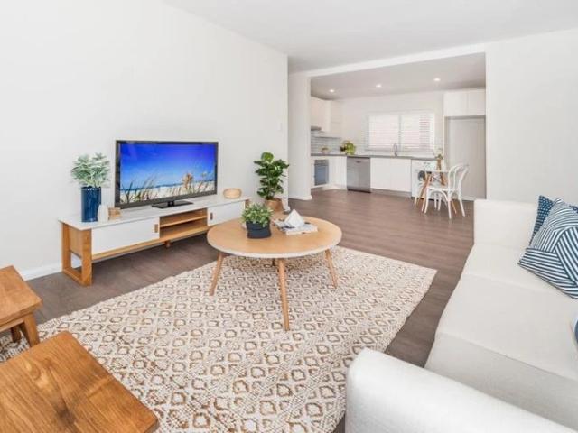 New Chic Living Apartment
