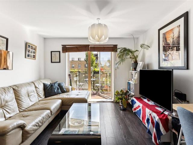 New Clocktower Place, London, N7 1 bed flat to rent £2,450 pcm £565 pw