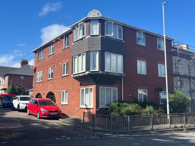 New Close Gardens, Weymouth DT4, 2 bed flat to rent, £1,050 pcm | PrimeLocation