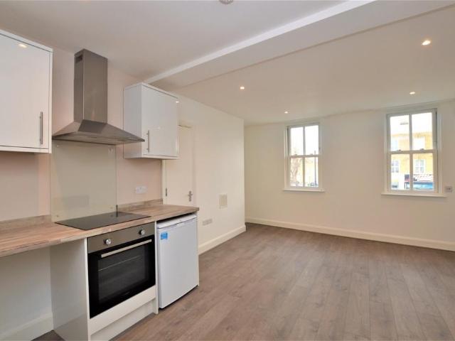 New Cross Road, London, SE14 5DW, United Kingdom | Studio apartment for rent #139543008 | Rentberry