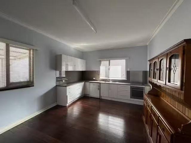 Cheap A/21 Sanford Street, Geraldton, WA 6530