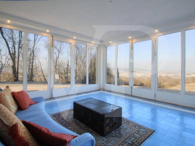 New and modern single villa with breathtaking views