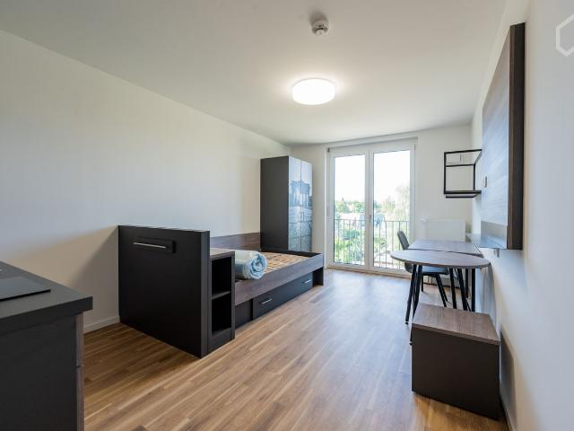 New and mordern studio in Weißensee, Berlin Amsterdam Apartments for Rent
