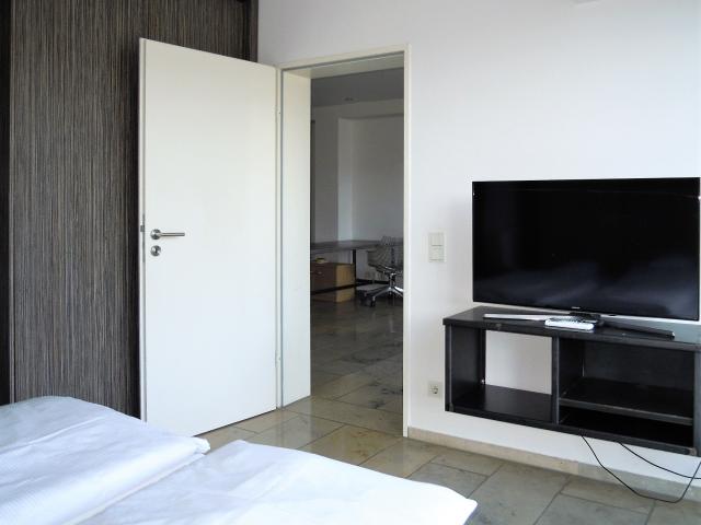 New and bright suite in Düsseldorf