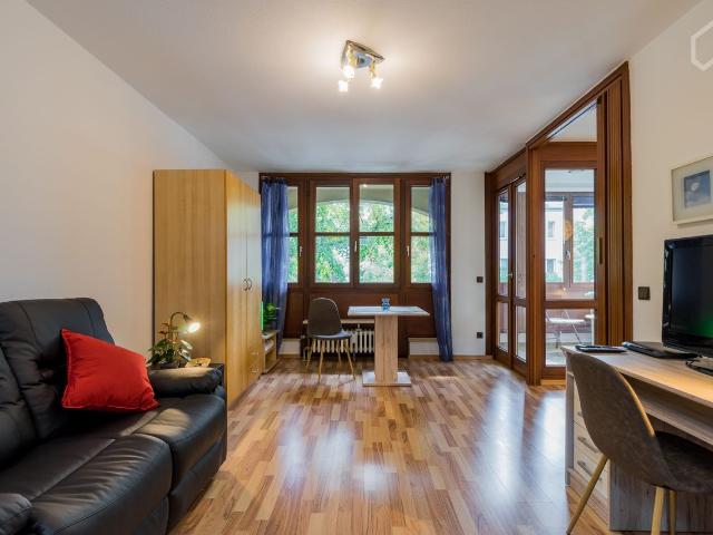 New and cozy apartment with good connection to public transport, Berlin Amsterdam Apartments for Rent