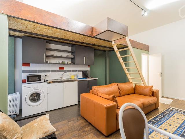 New and gorgeous suite with at U Bahnhof Güntzelstr, Berlin Amsterdam Apartments for Rent