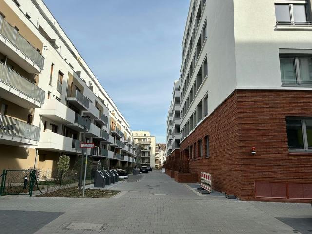 New and perfect studio with nice city view, Frankfurt Amsterdam Apartments for Rent