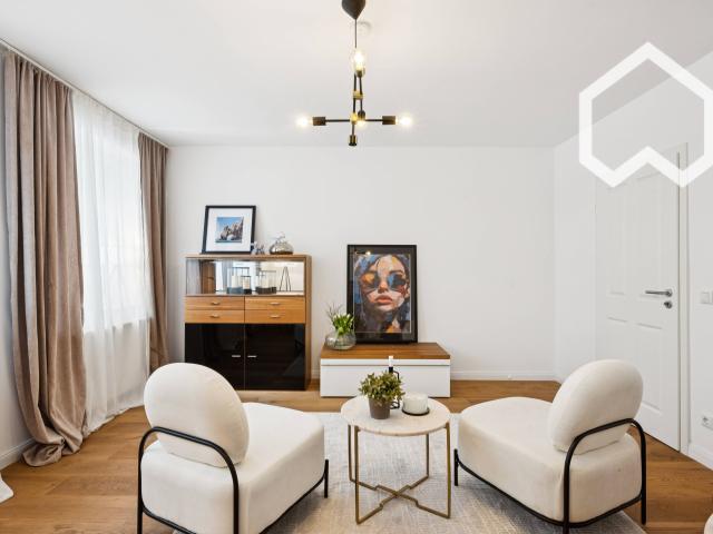 New and perfect suite with private terrace in central Hannover