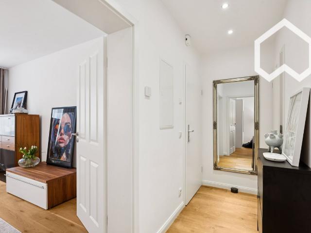 New and perfect suite with private terrace in central Hannover, Hannover Amsterdam Apartments for Rent