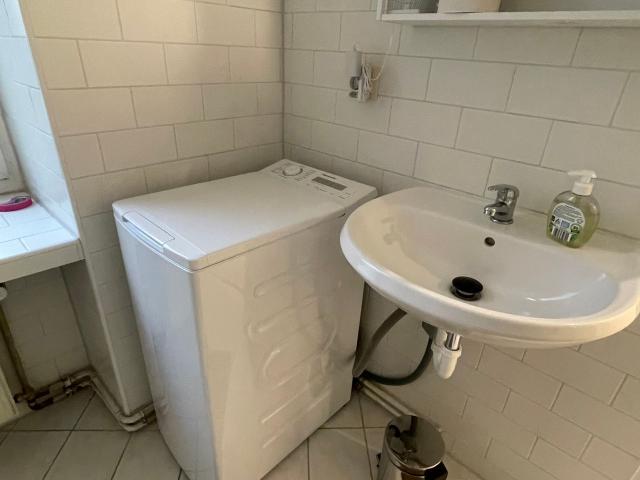 New and spacious fully furnished home in excellent location, Berlin Amsterdam Apartments for Rent