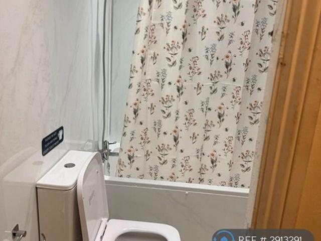 New Addington, Croydon, CR0 1 bed in a house share to rent £670 pcm £155 pw