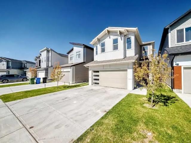 New air conditioning home: 5 bedrooms, 4 full bath rooms in Belvedere — 5 Bedrooms House