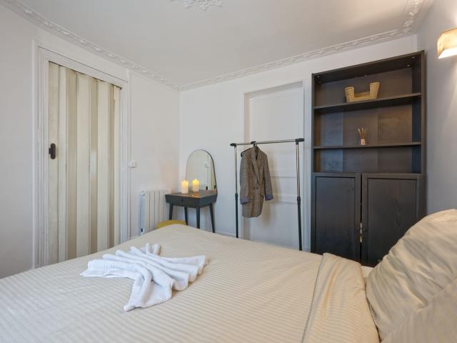 New Apartment · Île Saint Louis · 200m Notre Dame
