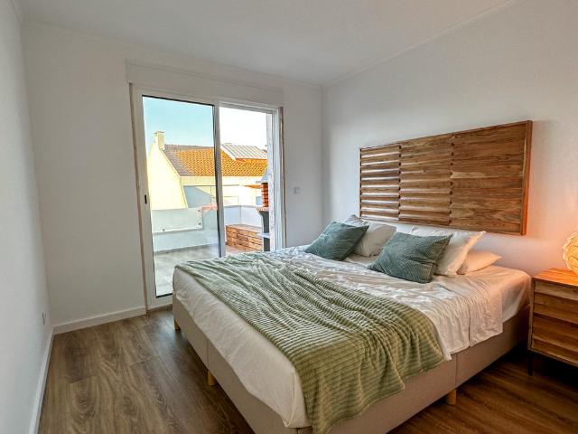 New apartment + rooftop terrace + office