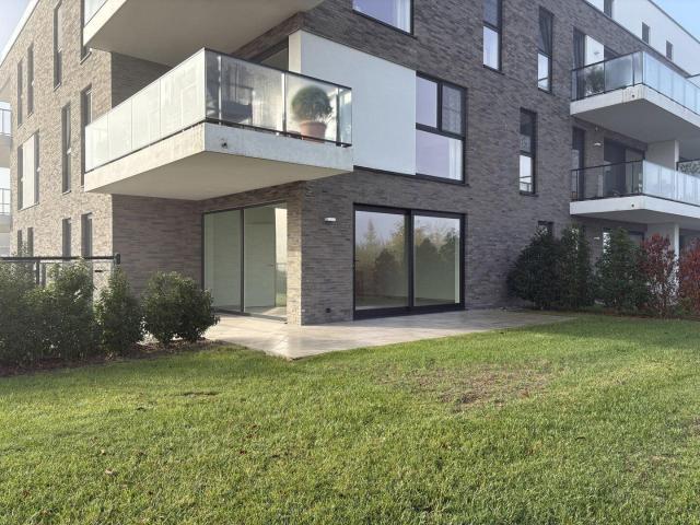 New apartment with a terrace and a view of greenery