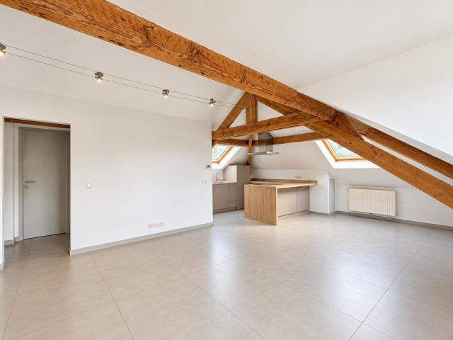 ! NEW ! Appartement 1 chambre + BUREAU Q. Duden