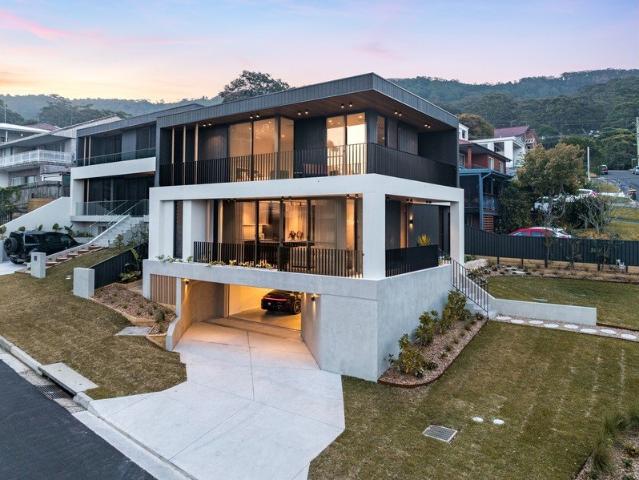 New Architectural Luxurious Family Home with Never To Be Built Out Water Views