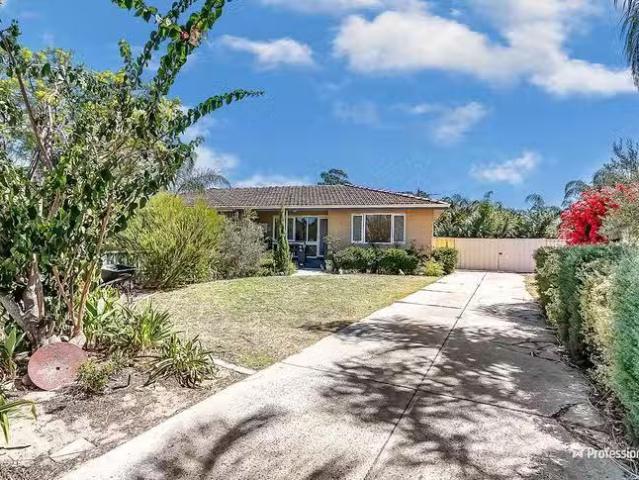 Charming B/40 Meakers Way, Girrawheen, WA 6064