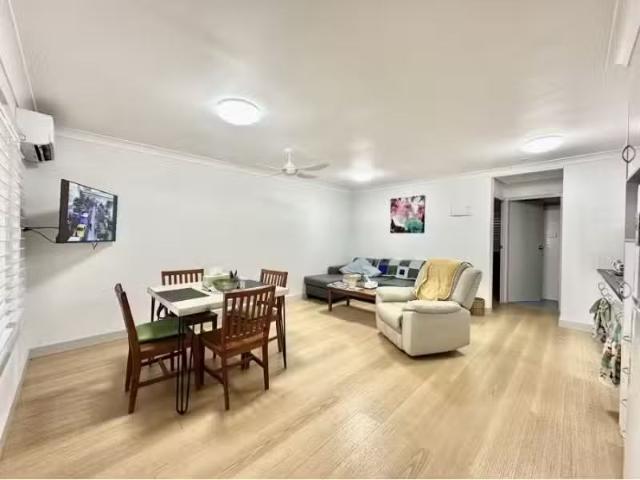 Deal! B6/363 Diamond Beach Rd, DIAMOND BEACH Apartment for ren.