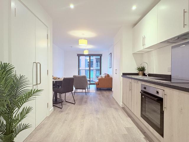 New Baillie Street, Rochdale, OL16 Studio to rent £1,155 pcm £267 pw