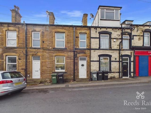 New Bank Street, Leeds LS27 2 bed terraced house to rent £895 pcm £207 pw