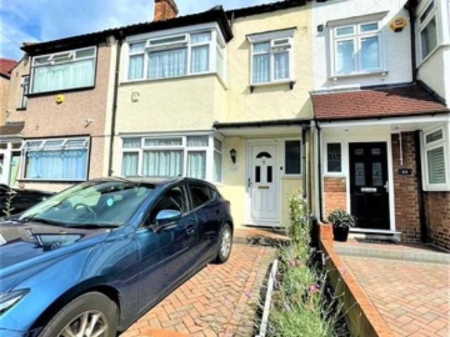 New Barns Avenue, Mitcham, London CR4, 4 bed property to rent, £2,300 pcm | PrimeLocation