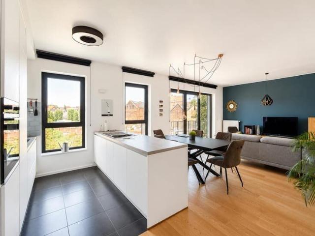 ! NEW ! Bel appartement 3 chambres + 2 salles d'eau
