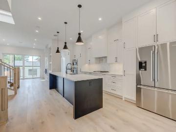 NEW BRAND NEW 5 BEDROOMS IN GLENBROOK