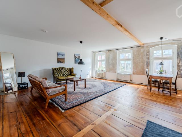 New bright calm apartment in Kreuzberg