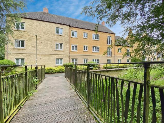 New Bridge Street, Witney OX28 2 bed apartment to rent £1,300 pcm £300 pw