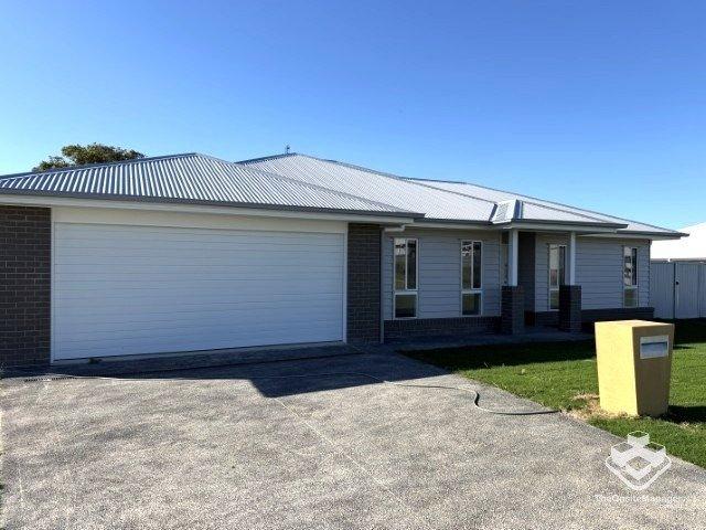 New Build 4 Bed 2 Bath 2 Car