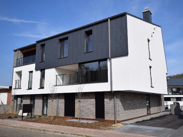 New build apartment with spacious terrace and parking