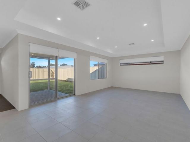 New build Four Bedroom Home in Dawesville