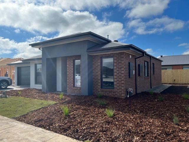 NEW BUILD FOUR BEDROOM HOUSE