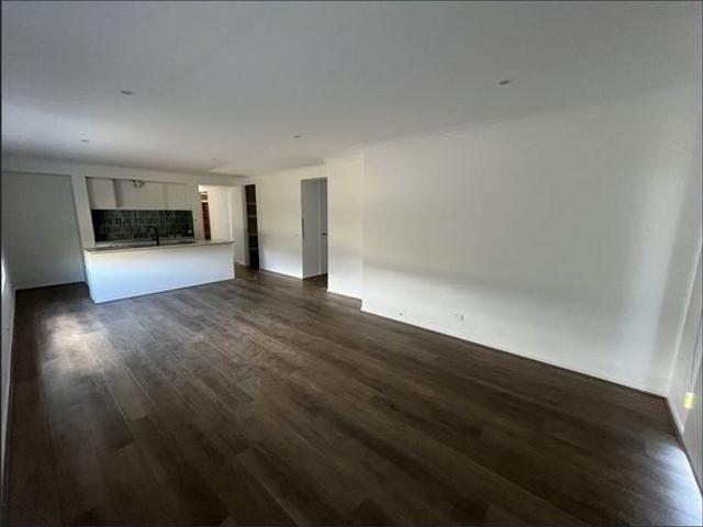 NEW BUILD FOUR BEDROOM HOUSE