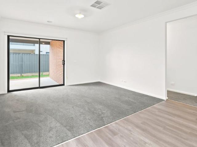 NEW BUILD HOME FOR RENT IN WERRIBEE