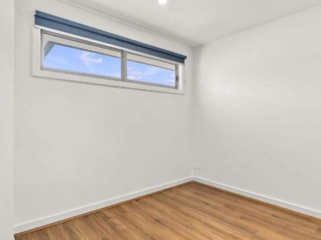 NEW BUILD TOWNHOUSE FOR RENT IN WERRIBEE