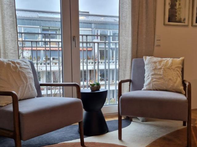 New building: 1.5 room apartment, central and quiet location, high quality furnishings and ready to move into incl. parking spot in garage, Munchen Amsterdam Apartments for Rent