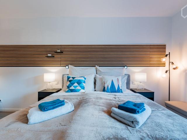 New Building, TOTALLY NEW apartment near Friedrichsfelde Palace, Berlin Amsterdam Apartments for Rent