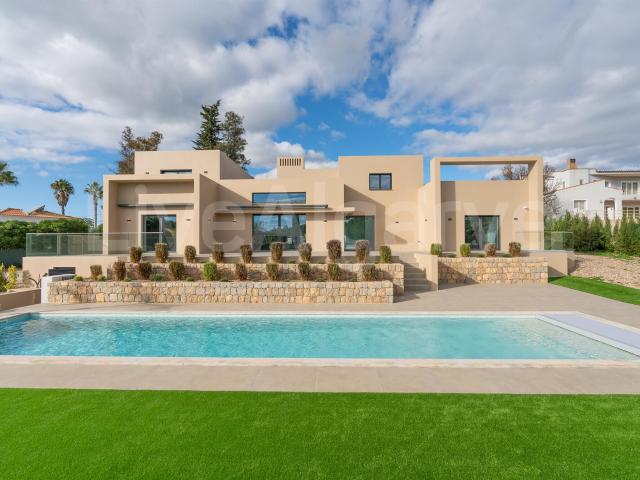 New Built | Luxo Moderno T4 Villa em Carvoeiro para venda –. 245m² Lagoa e Carvoeiro